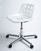 Polo swivel chair in white